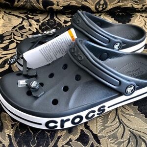 NEW Unisex Classic Crocs Size W-9/M-7